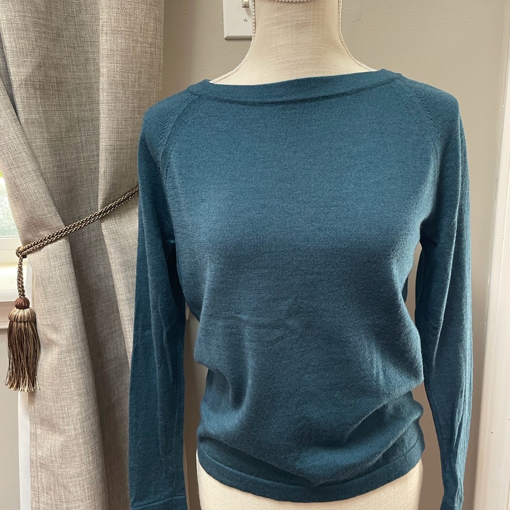 Classic Crewneck Women's Sweater in Teal